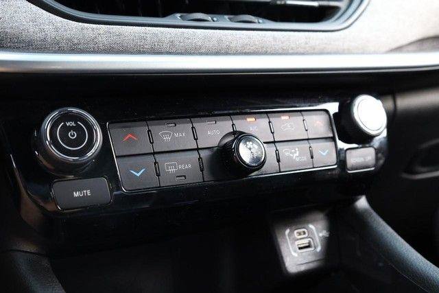 Used 2025 Jeep Compass Latitude w/ Sun & Sound Group image 15