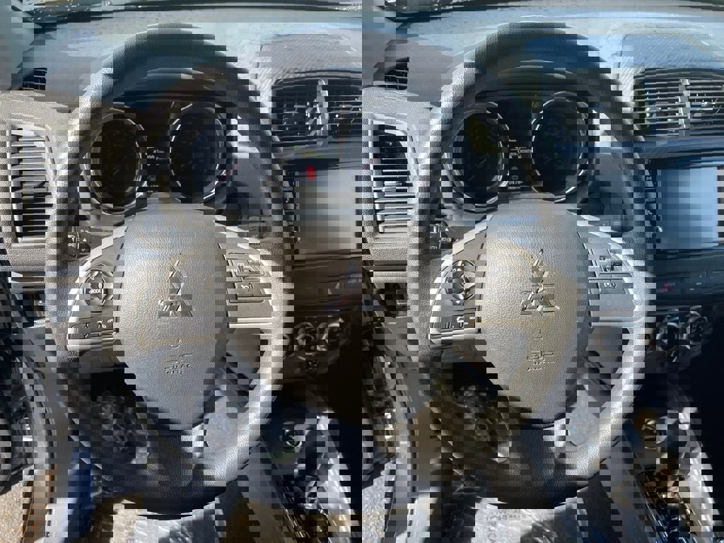 Used 2024 Mitsubishi Outlander Sport ES image 16