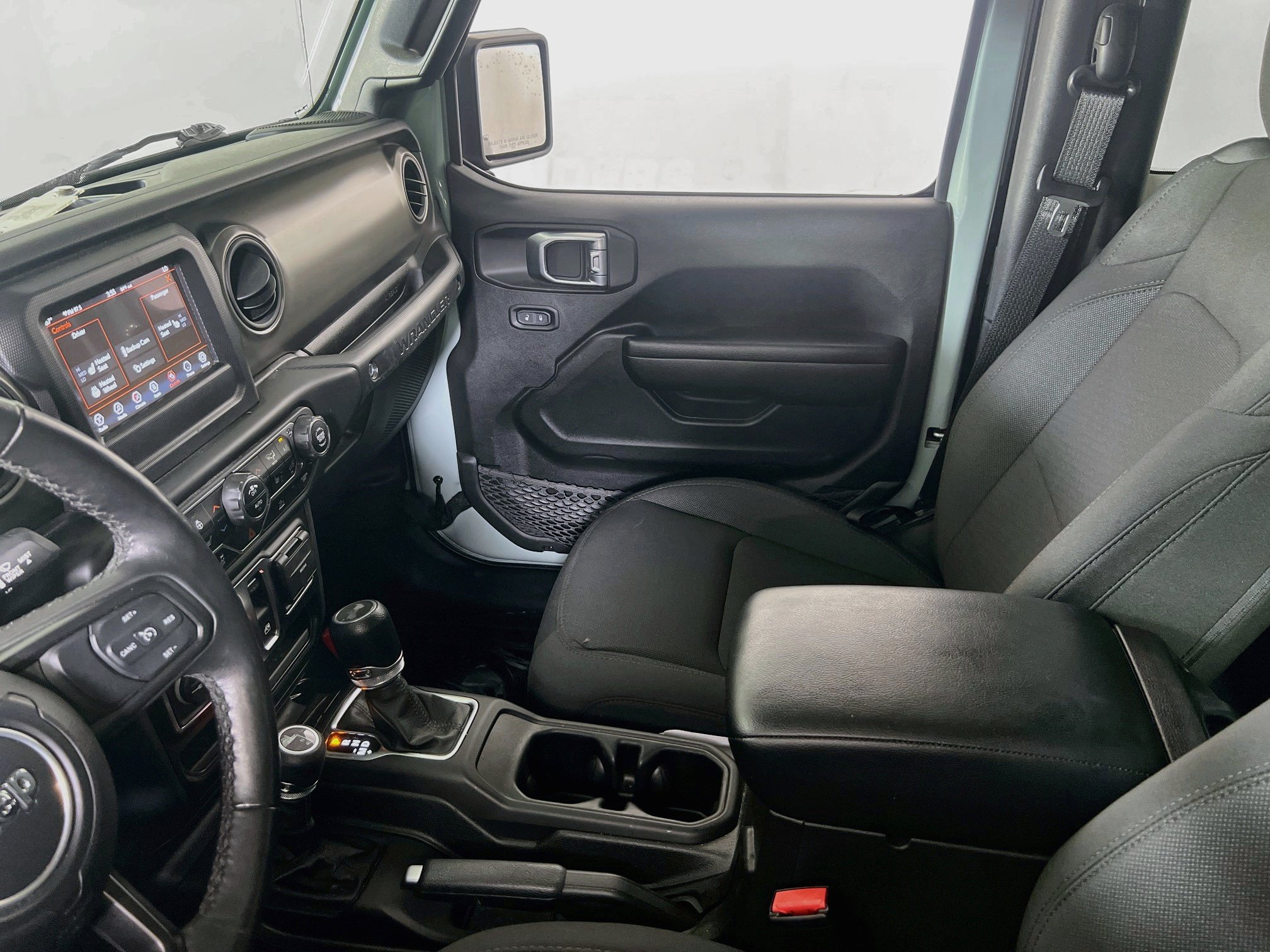 Used 2023 Jeep Wrangler Sport AWD/4WD image 22
