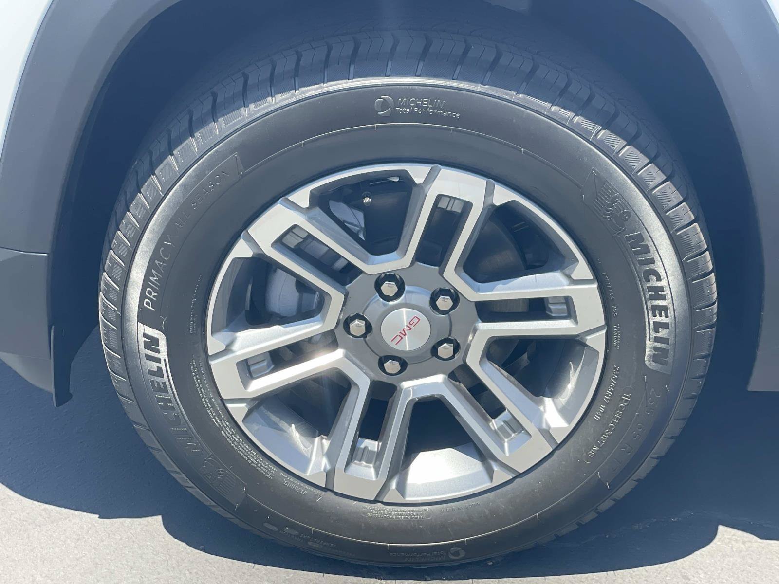 New 2027 GMC Terrain Elevation AWD/4WD image 30
