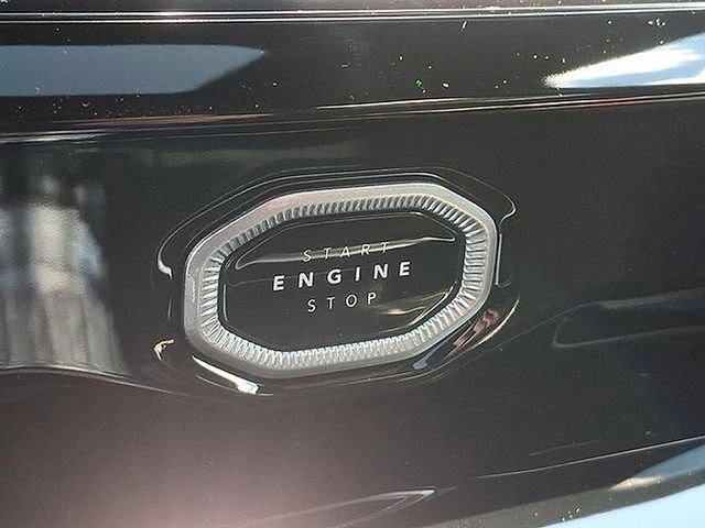 New 2026 Jeep Grand Cherokee Altitude AWD/4WD image 19
