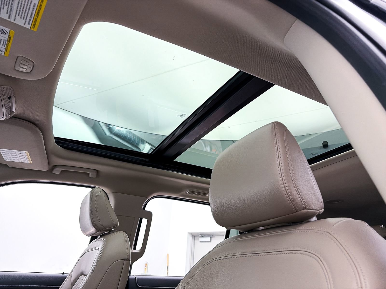 Used 2024 Ford Expedition Max Limited image 3