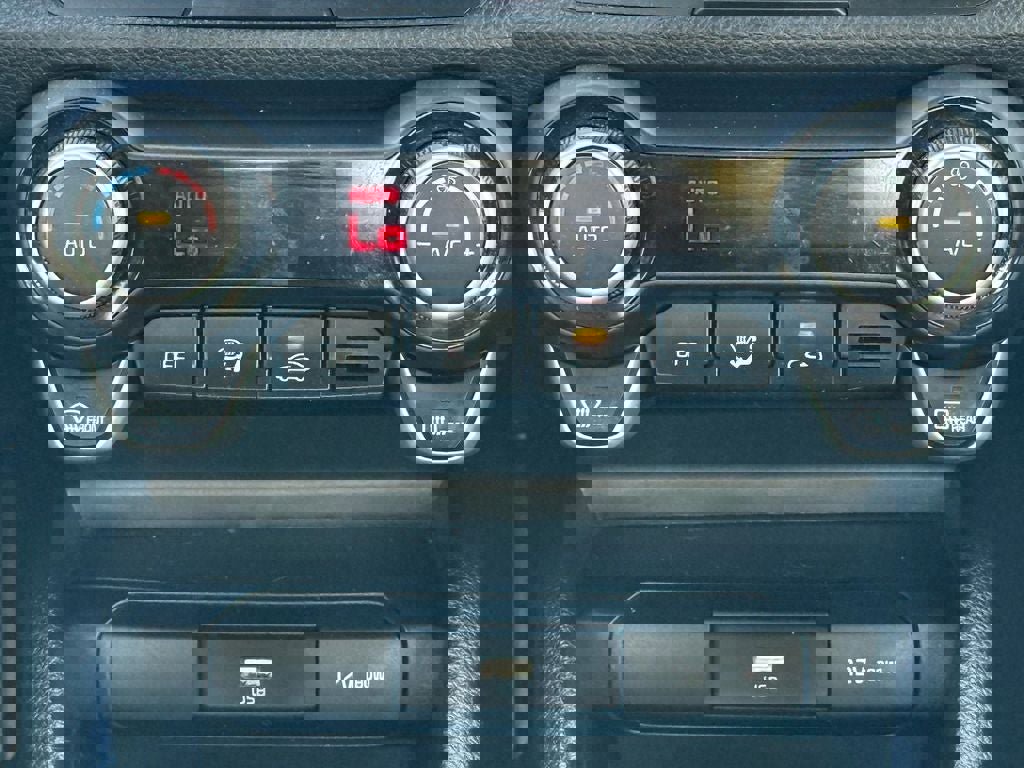 Used 2023 Kia Rio S w/ Technology Package image 26