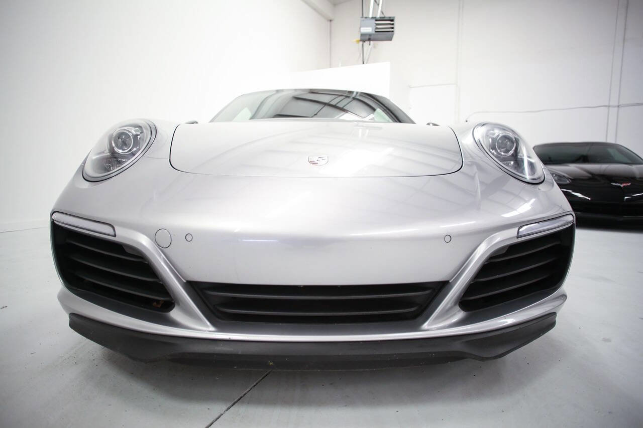 Used 2018 Porsche 911 Carrera T image 16