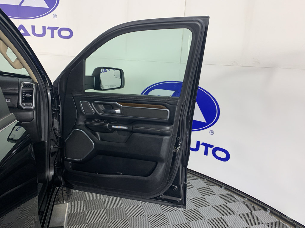 Used 2021 RAM 1500 Laramie AWD/4WD image 38