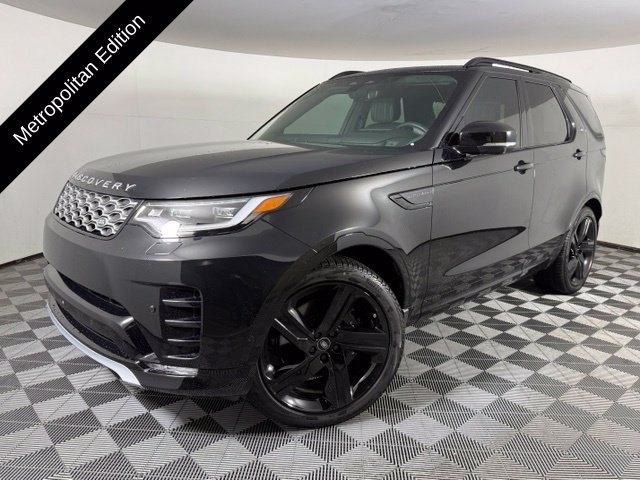Used 2025 Land Rover Discovery Metropolitan Edition AWD/4WD image 1