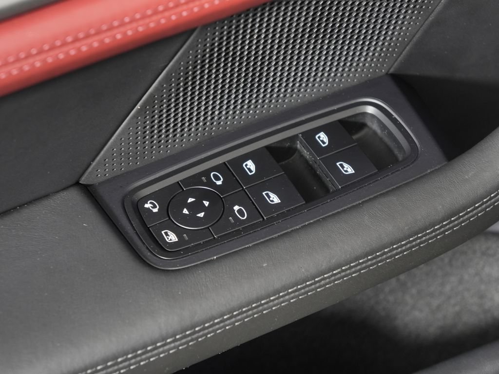 Certified 2022 Porsche Taycan 4S AWD/4WD image 19
