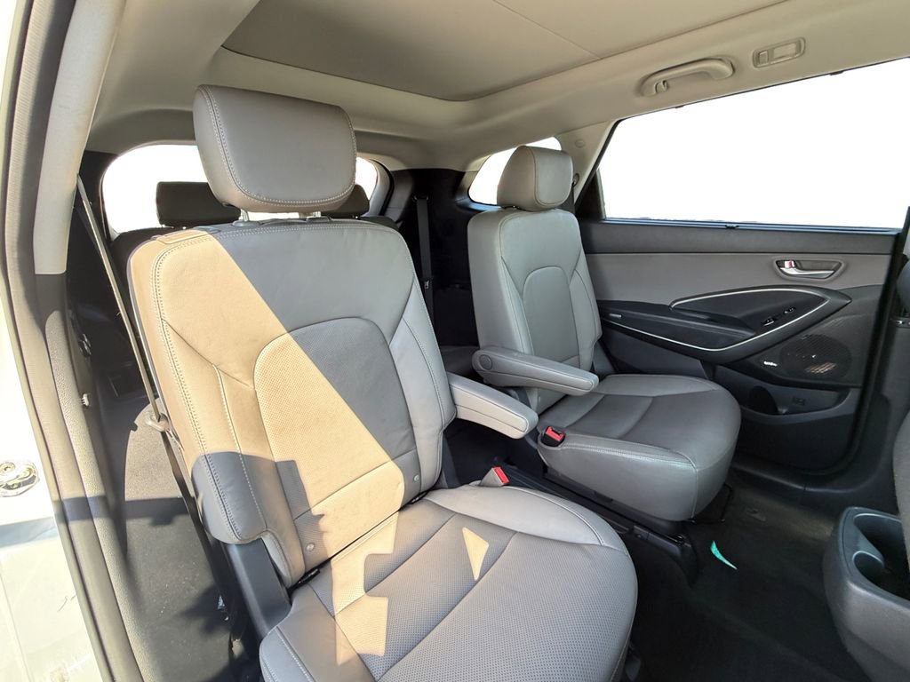 Used 2019 Hyundai Santa Fe XL image 18