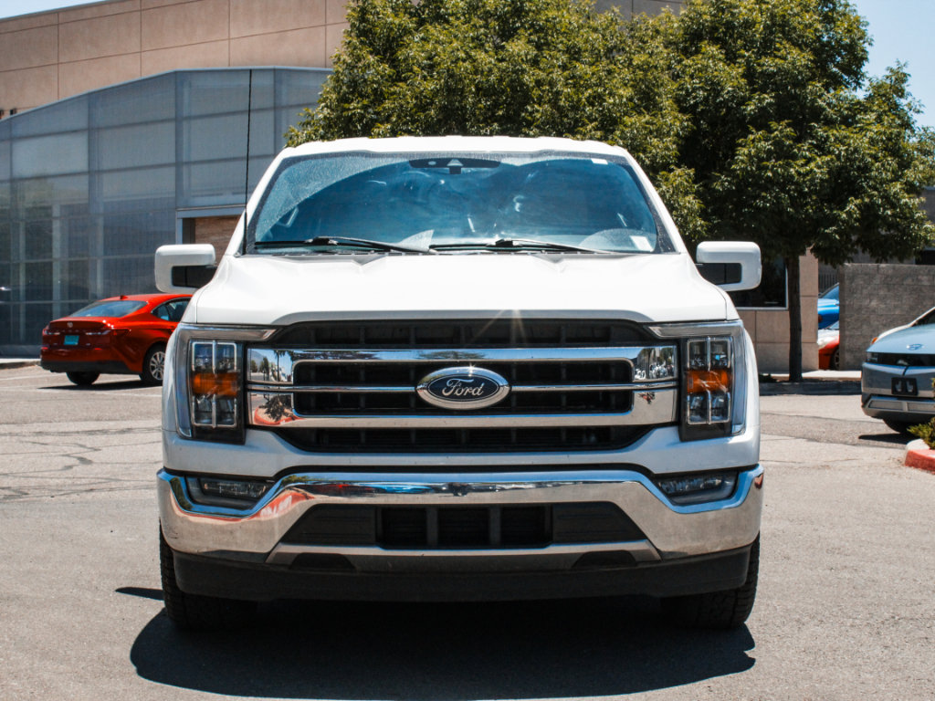 Used 2022 Ford F150 Lariat w/ Bed Utility Package RWD image 2