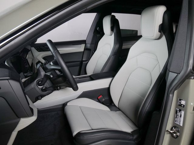 New 2026 Porsche Cayenne Electric AWD/4WD image 5