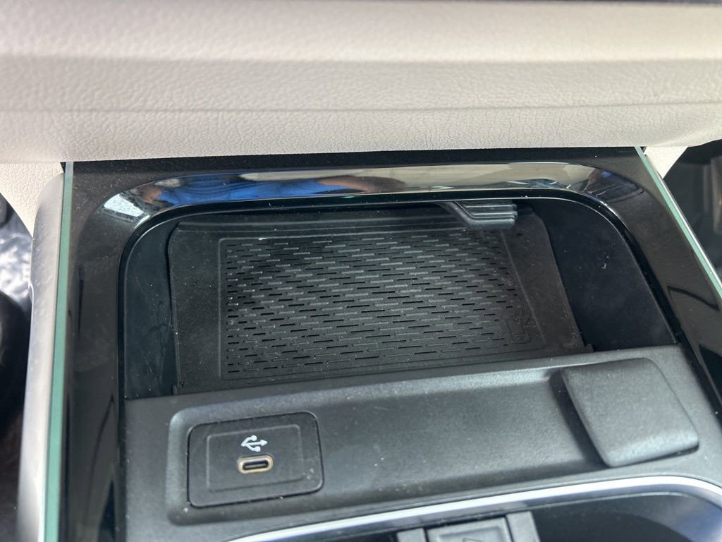 Used 2025 Mercedes-Benz GLB 250 4MATIC image 41