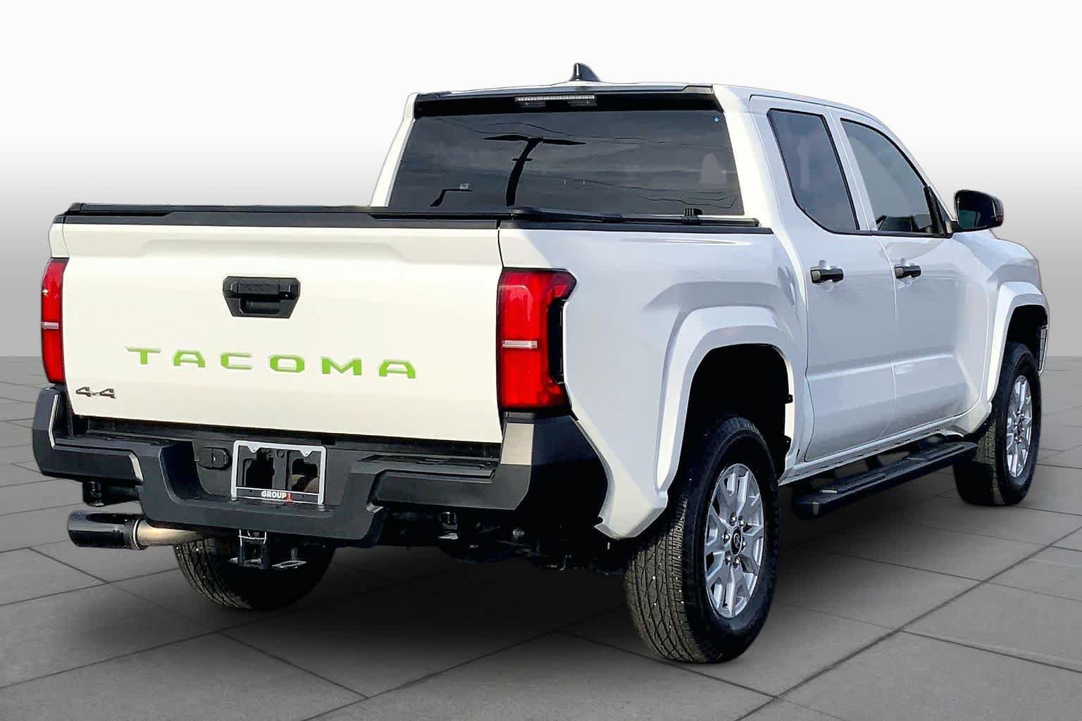 Used 2025 Toyota Tacoma SR AWD/4WD image 13