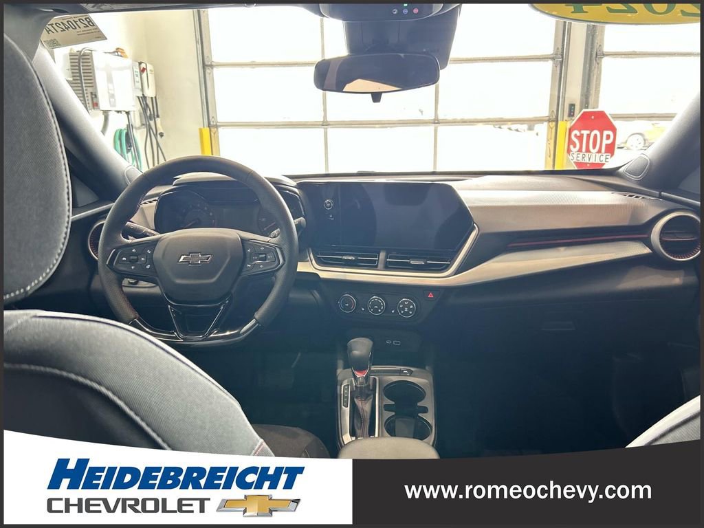 Used 2024 Chevrolet Trax RS w/ Driver Confidence Package image 16