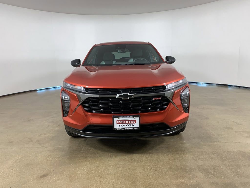 Used 2024 Chevrolet Trax RS FWD image 3