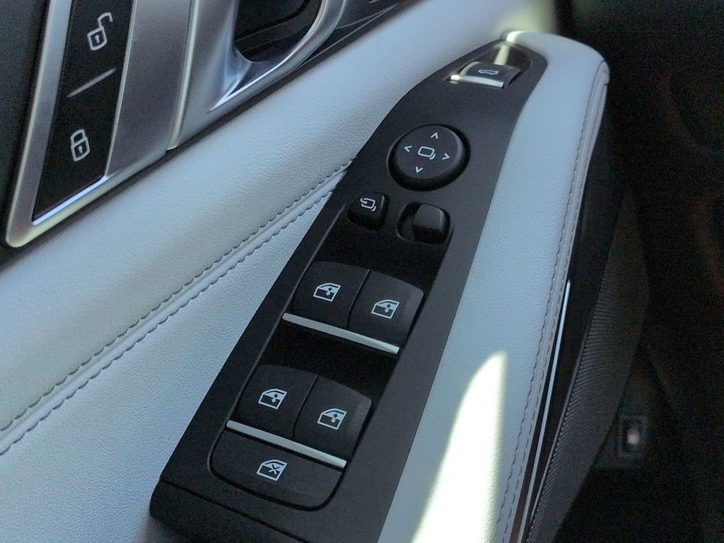 New 2026 BMW X5 xDrive50e w/ Climate Comfort Package AWD/4WD image 25