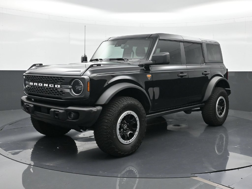 Used 2023 Ford Bronco Badlands w/ Sasquatch Package AWD/4WD image 1