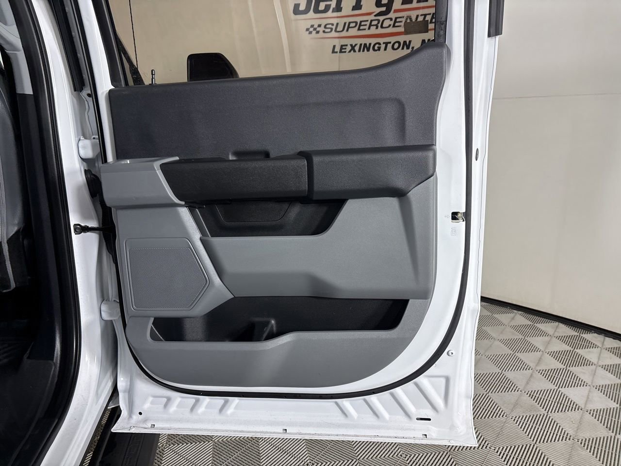 Used 2024 Ford F350 XL image 22