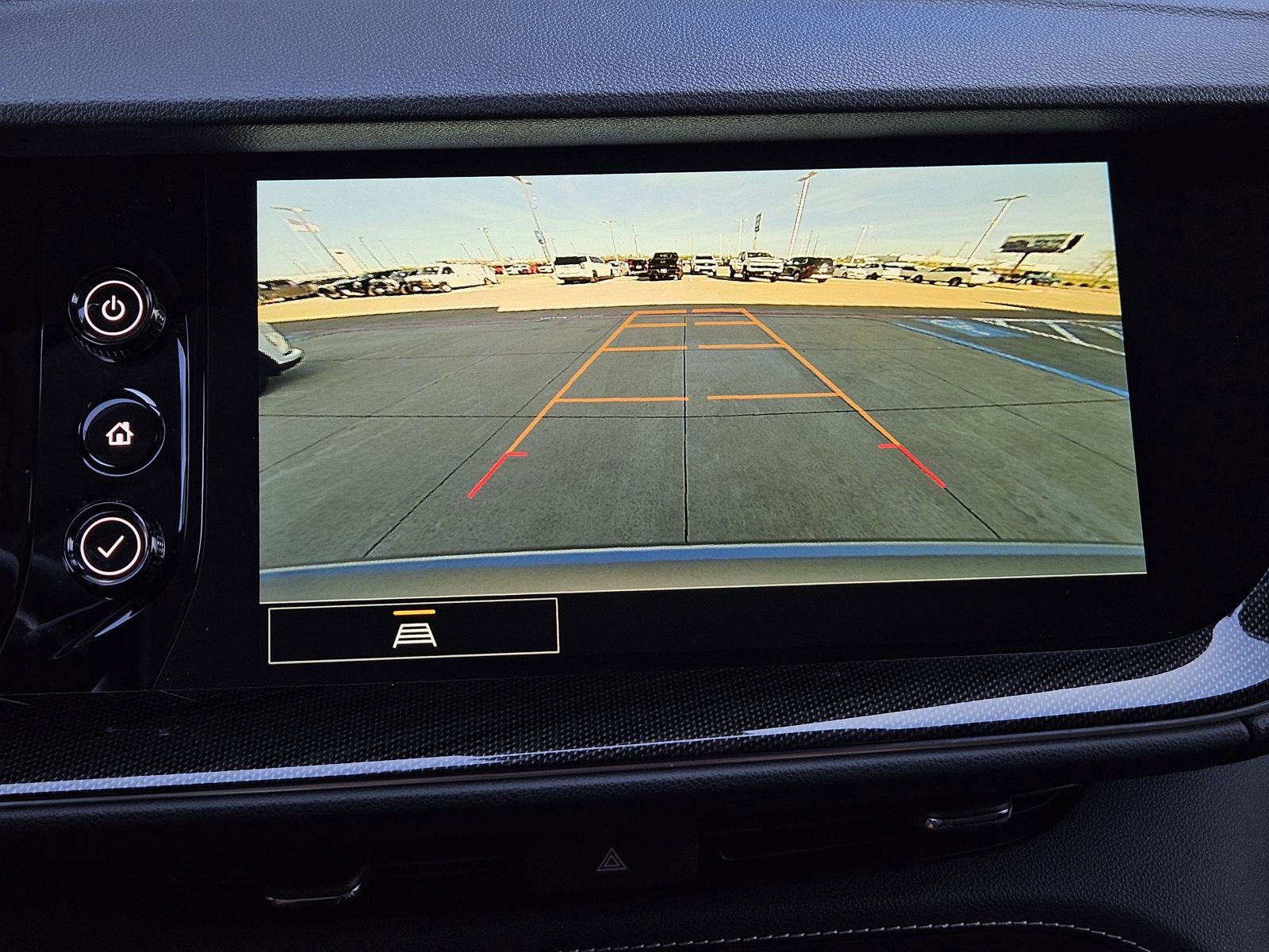 Used 2023 Buick Envision Preferred image 21