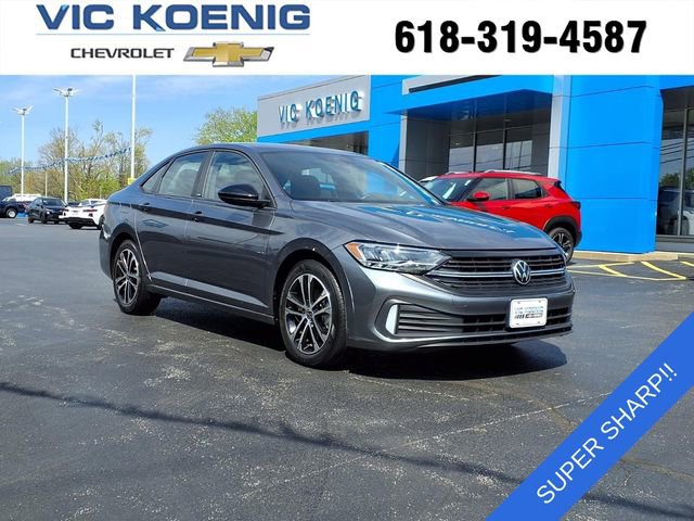 Used 2023 Volkswagen Jetta Sport image 1