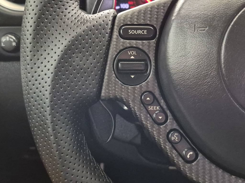 Used 2009 Nissan GT-R Premium AWD/4WD image 18