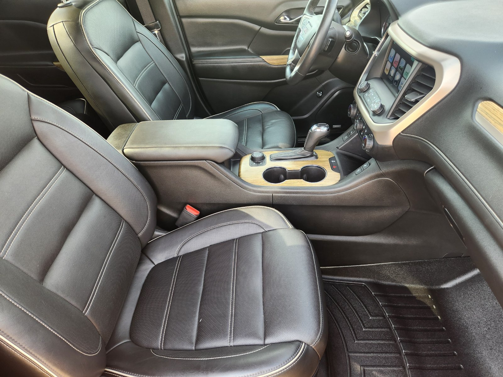 Used 2017 GMC Acadia Denali AWD/4WD image 17