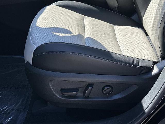 Certified 2025 INFINITI QX55 Luxe image 27