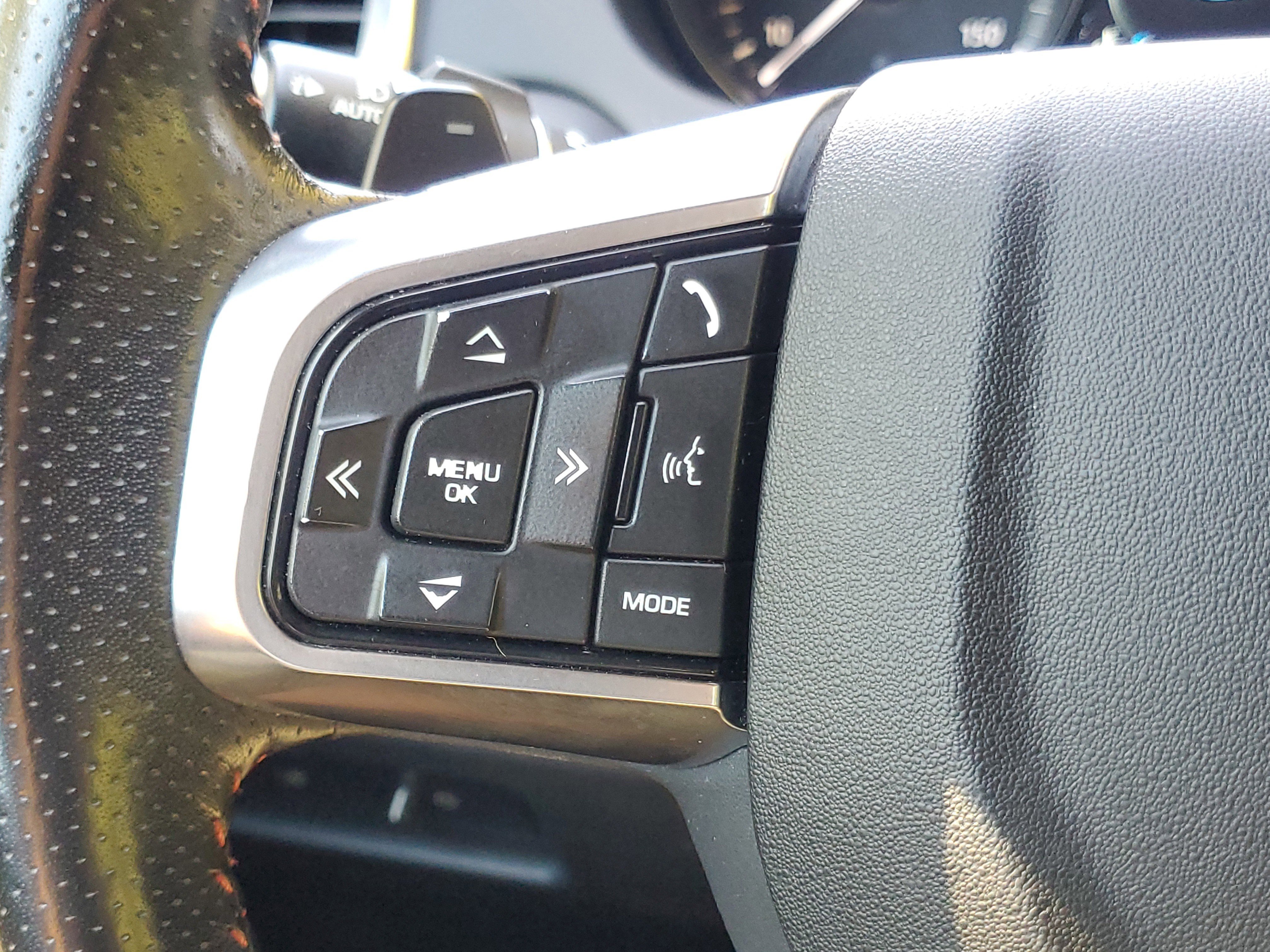 Used 2019 Land Rover Discovery Sport HSE image 22