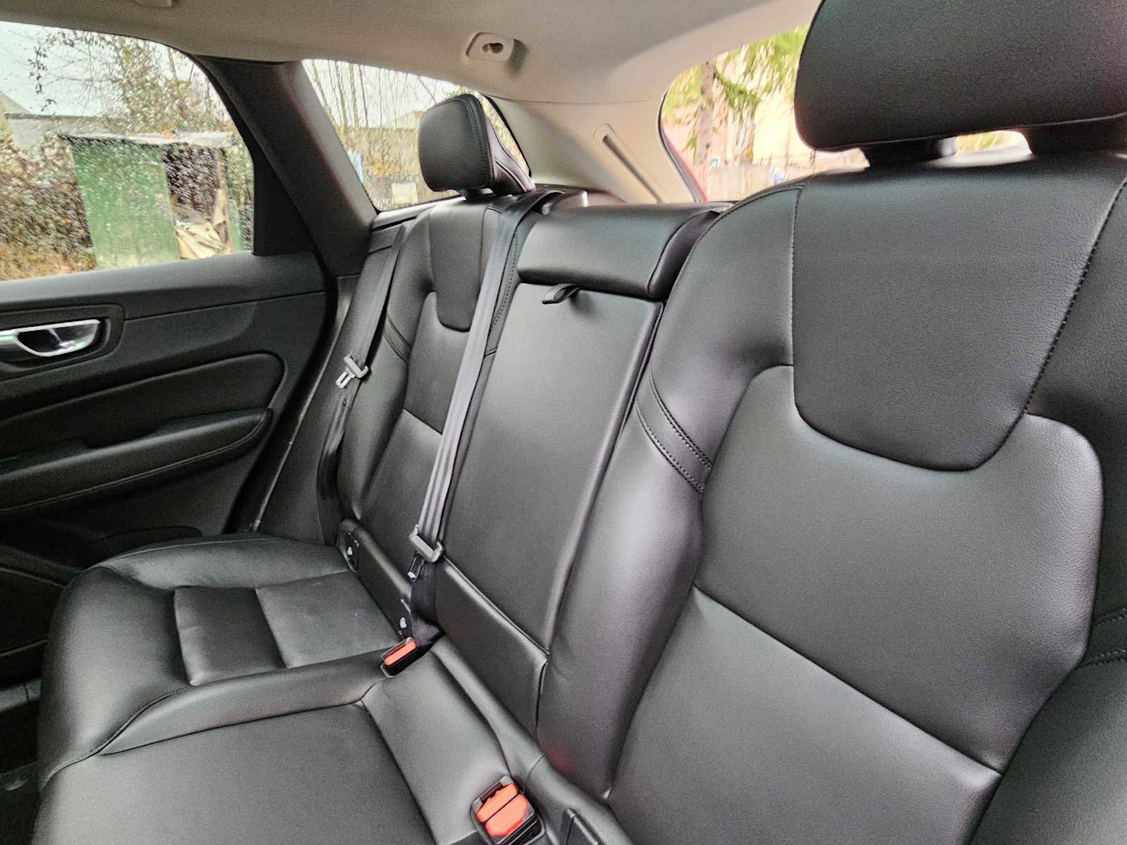 Certified 2025 Volvo XC60 B5 Core w/ Protection Package Premier image 54