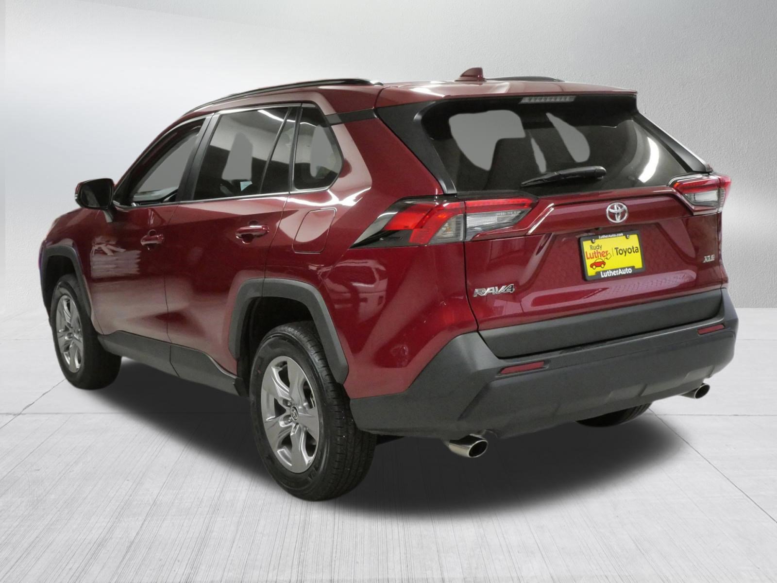 Certified 2025 Toyota RAV4 XLE FWD image 6