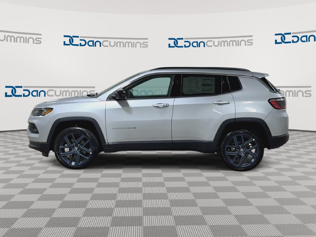 New 2026 Jeep Compass Latitude AWD/4WD image 5