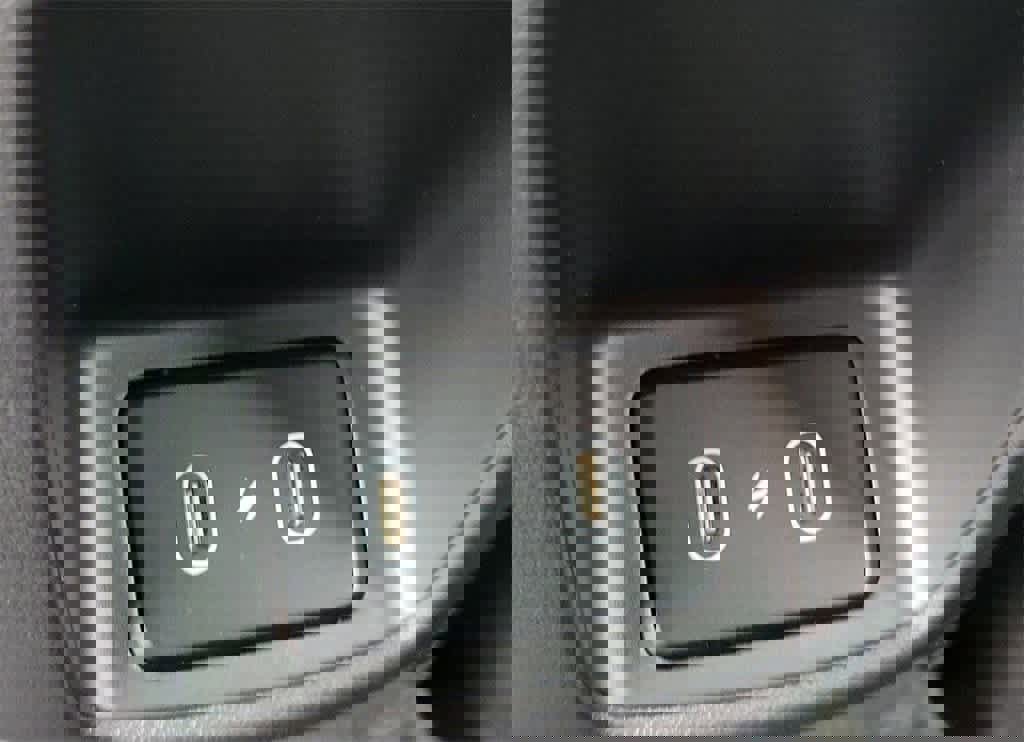 New 2025 Hyundai Elantra SE image 12