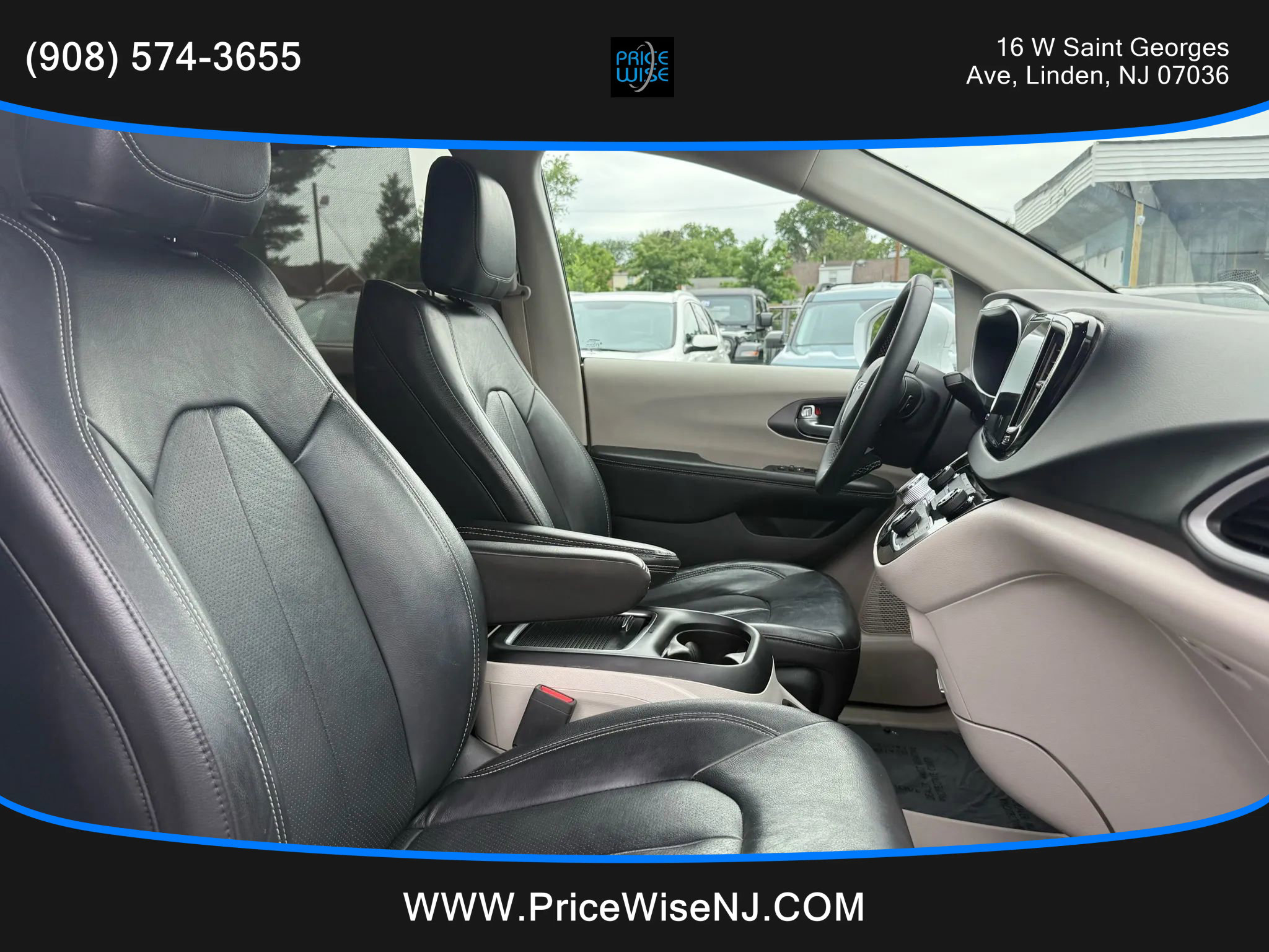 Used 2022 Chrysler Pacifica Touring-L image 20