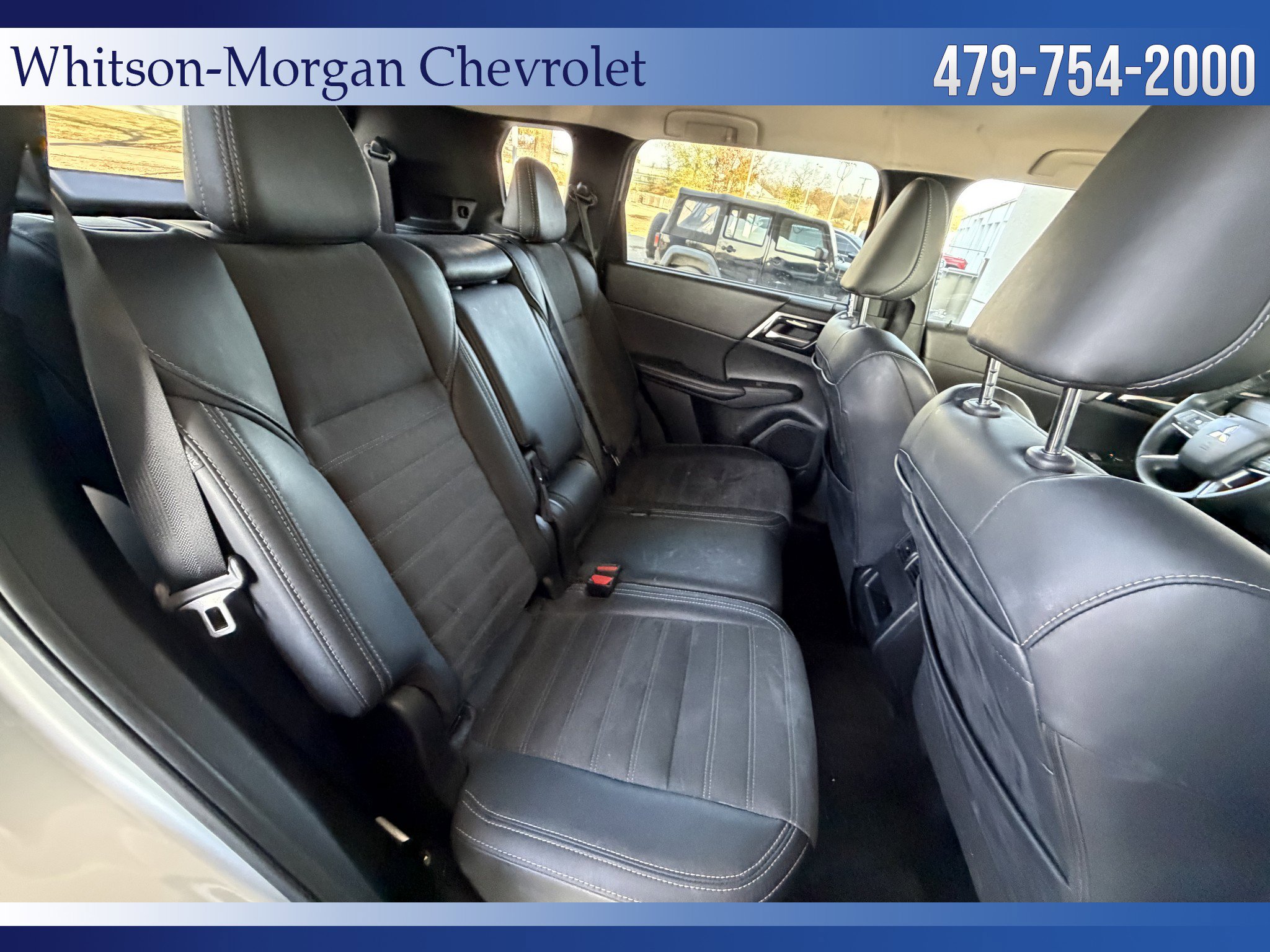 Used 2024 Mitsubishi Outlander SE image 33