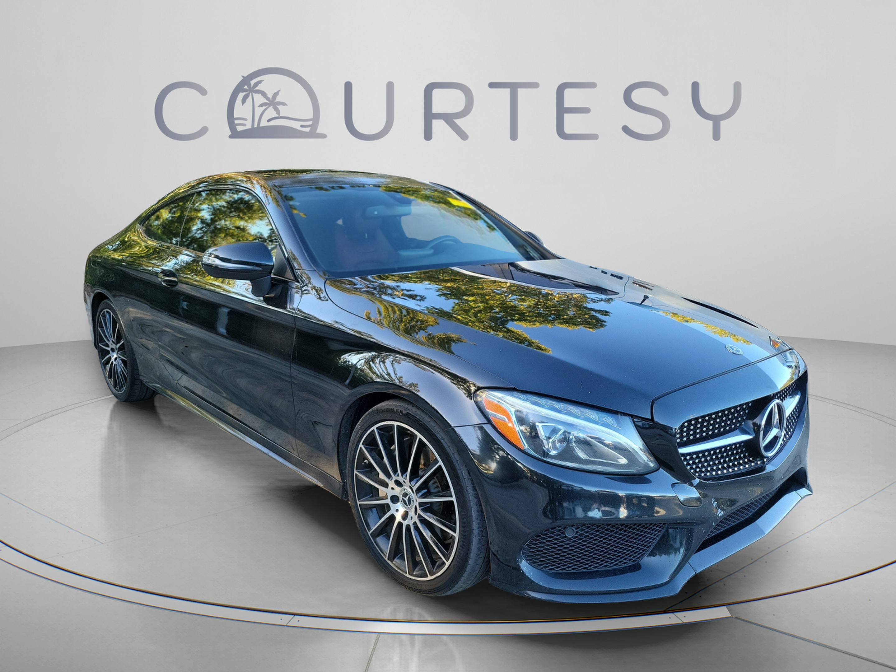 Used 2018 Mercedes-Benz C 300 Coupe image 3