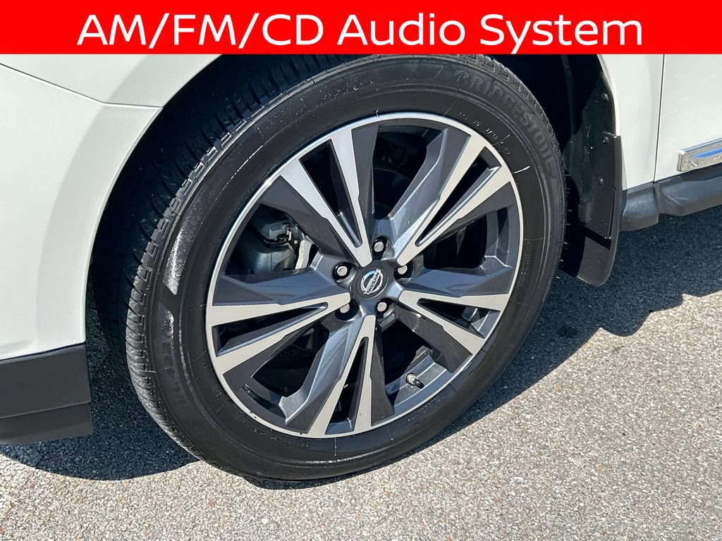 Used 2019 Nissan Pathfinder Platinum FWD image 11