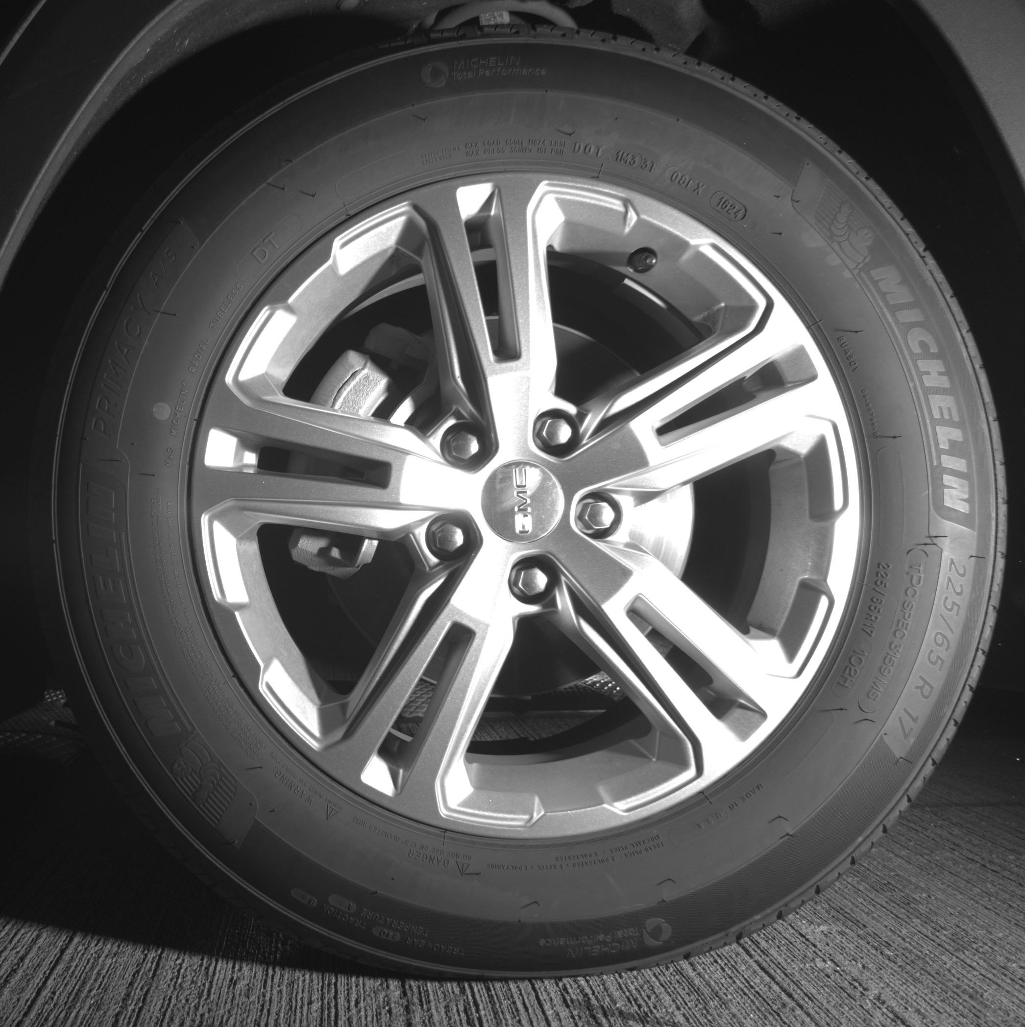 Used 2024 GMC Terrain SLE image 17