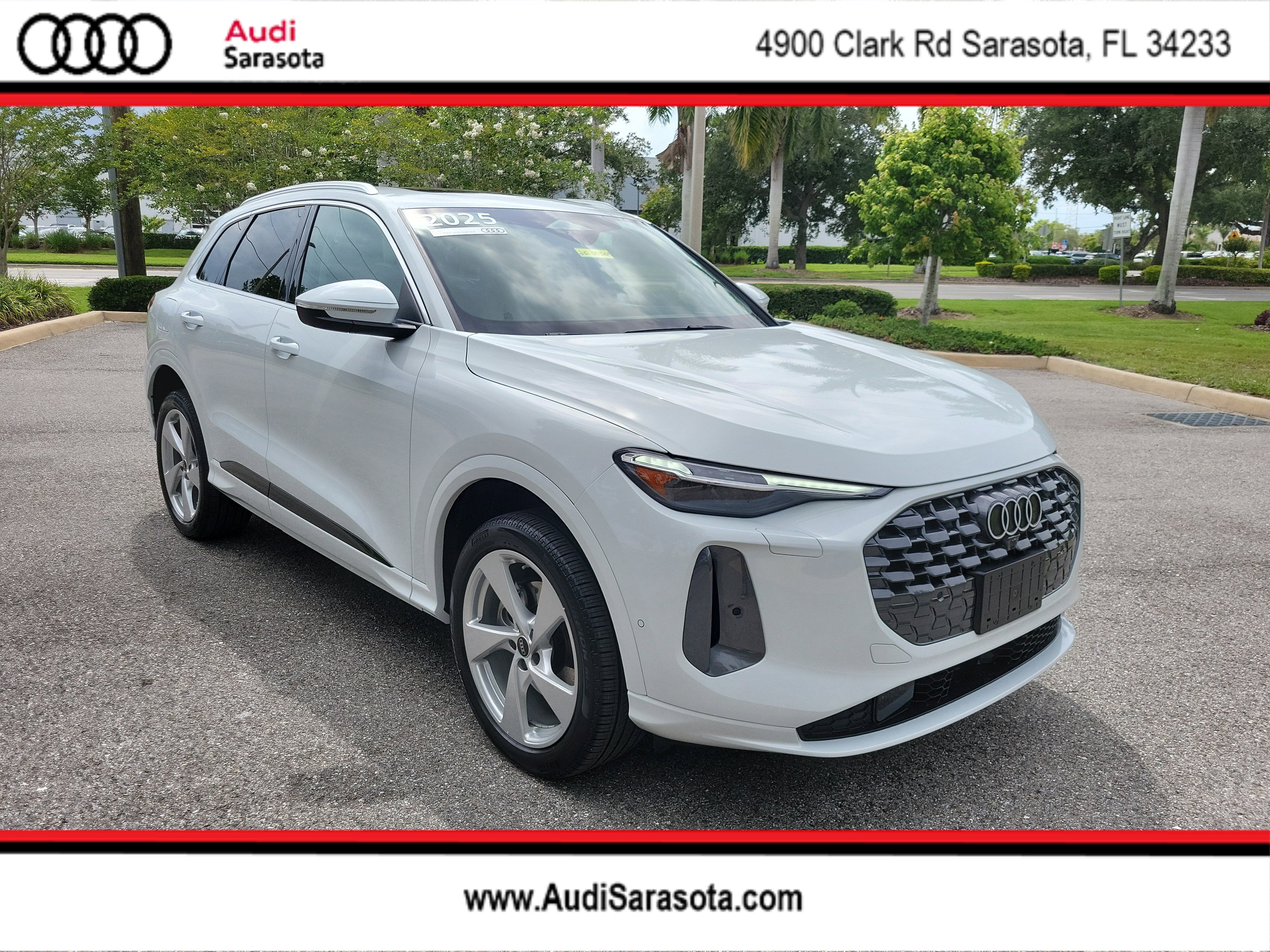 Used 2025 Audi Q5 Premium Plus w/ Premium Plus AWD/4WD image 1