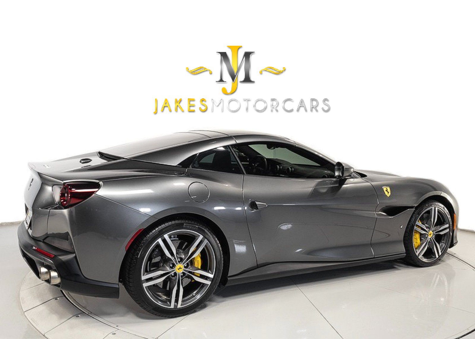 Used 2020 Ferrari Portofino RWD image 10