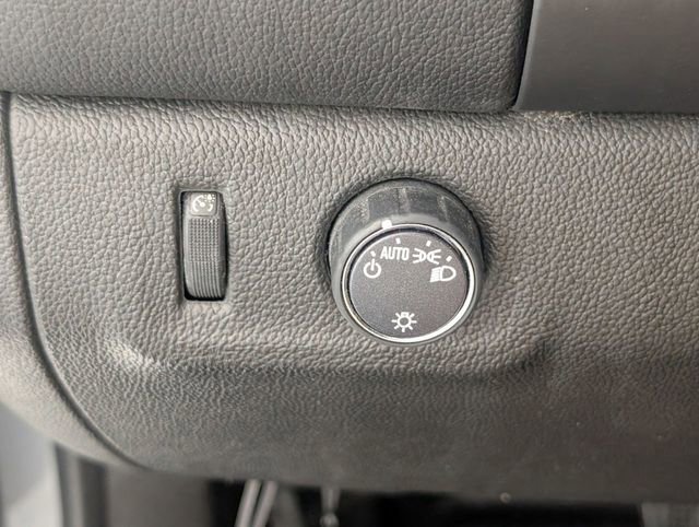Used 2022 Chevrolet Colorado LT w/ Fleet Safety Package RWD image 14