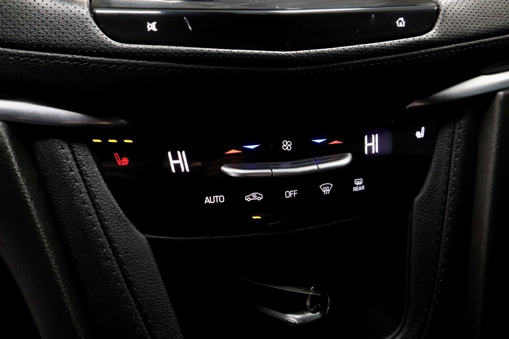 Used 2024 Cadillac XT5 Luxury w/ LPO, Floor Liner Package image 33