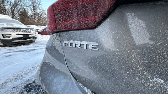 Used 2024 Kia Forte LXS image 34