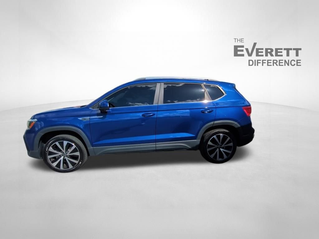 Used 2023 Volkswagen Taos SE image 6