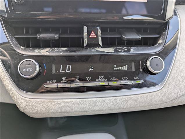 Used 2025 Toyota Corolla LE FWD image 18