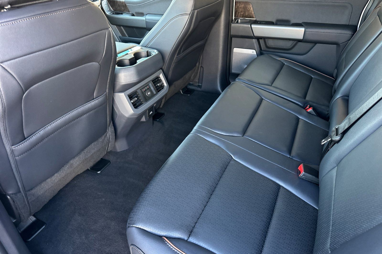 New 2026 Ford F250 Lariat w/ Lariat Premium Package image 11