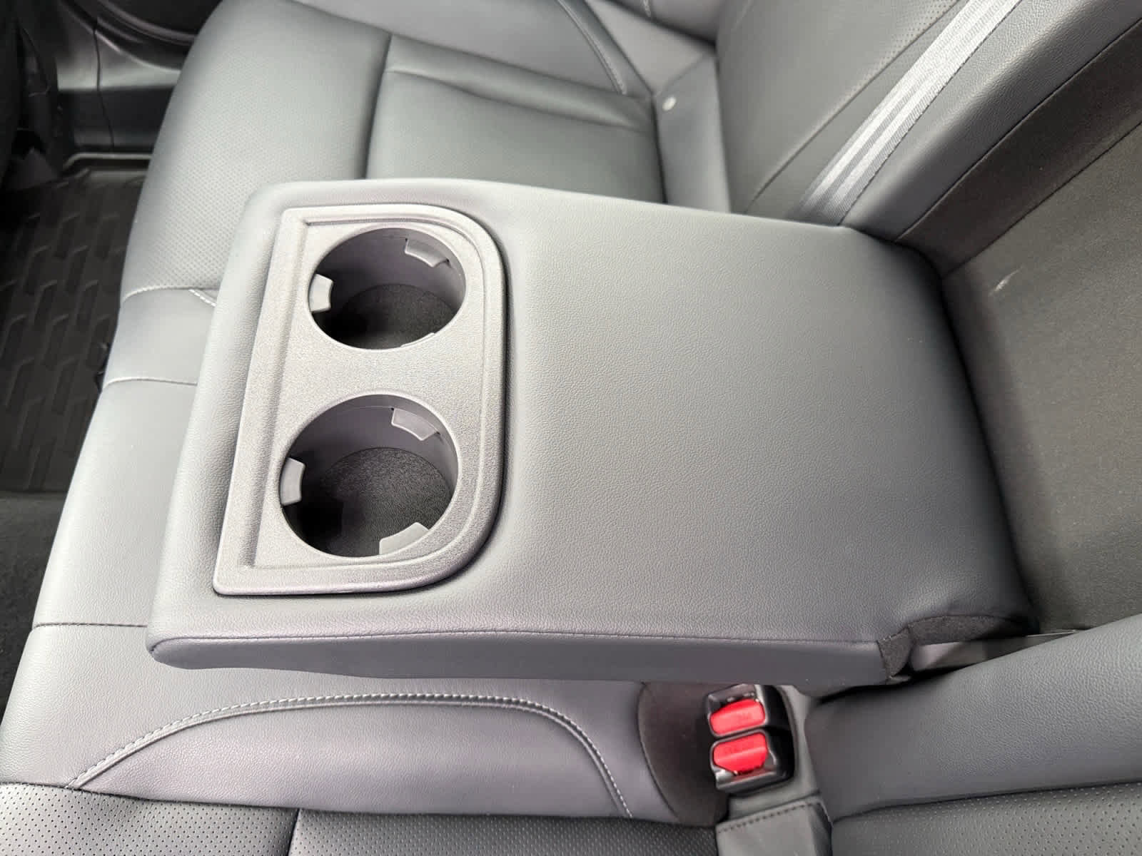 Used 2023 Subaru Outback Touring XT image 27