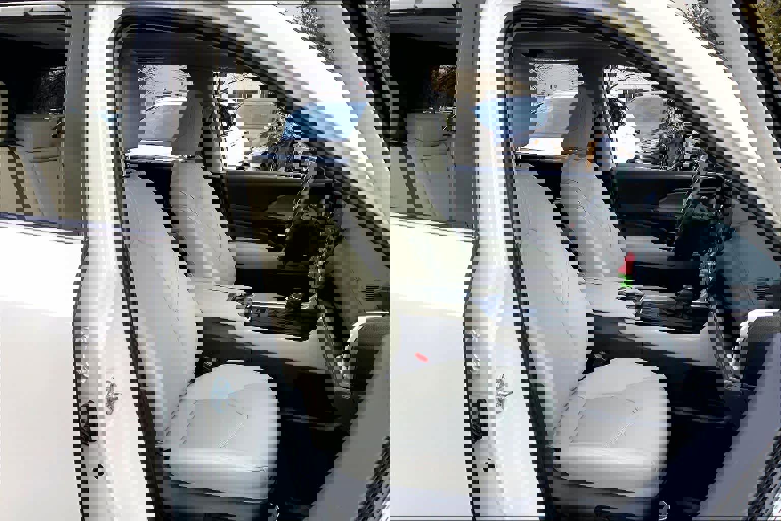 Used 2024 Toyota Grand Highlander XLE image 9