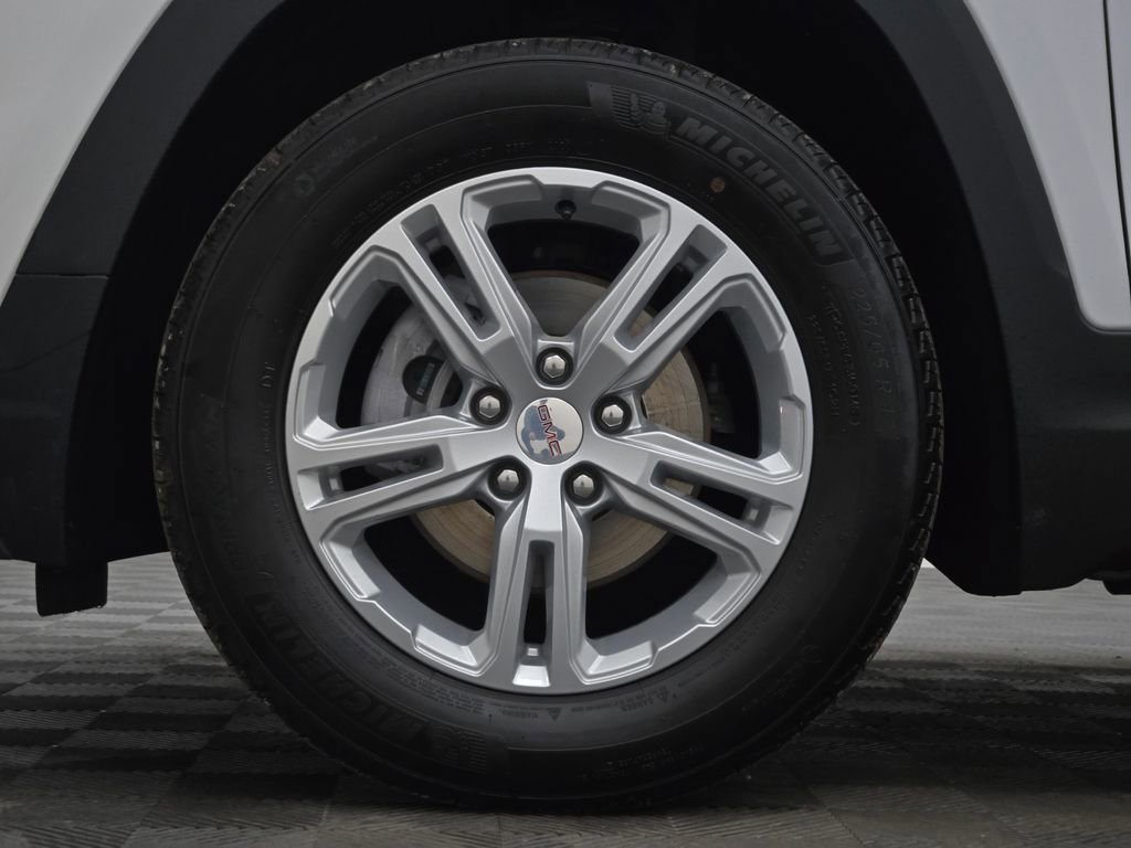 Used 2023 GMC Terrain SLE image 15