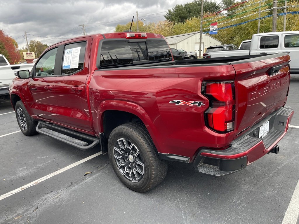 Used 2023 Chevrolet Colorado LT w/ LT Convenience Package III image 4