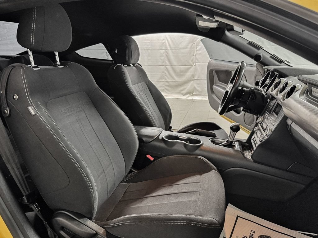 Used 2018 Ford Mustang GT RWD image 11