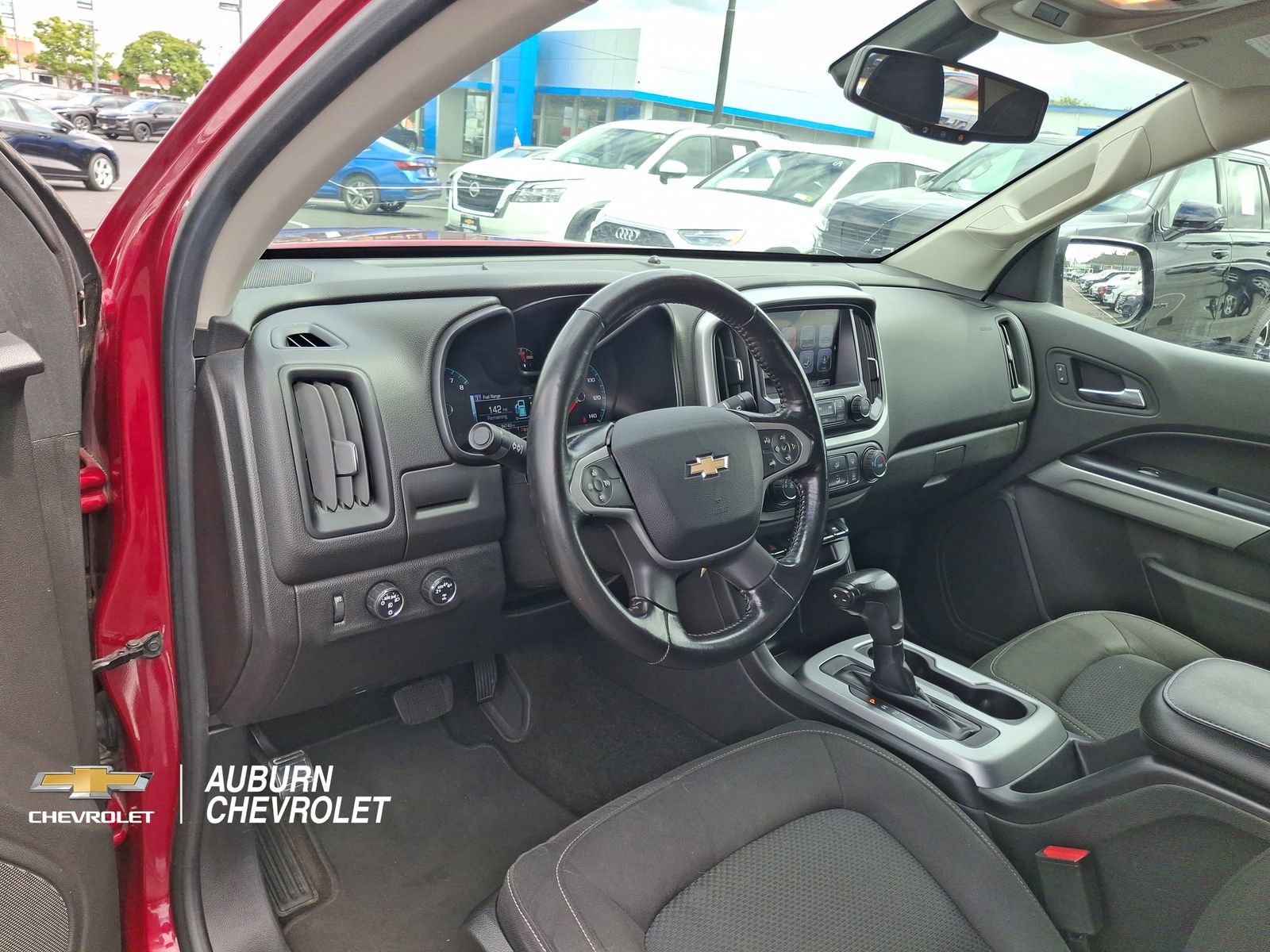 Used 2017 Chevrolet Colorado LT w/ LT Convenience Package AWD/4WD image 16